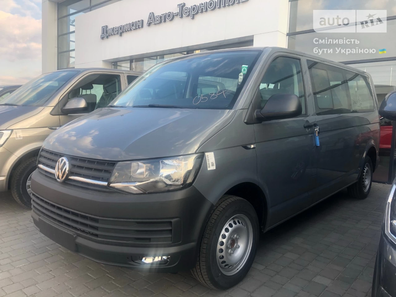 Volkswagen T6 (Transporter) пасс. Base