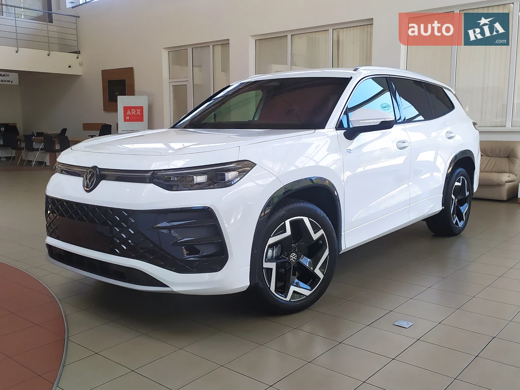 Volkswagen Tayron R-Line Platinum