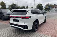 Volkswagen Tayron R-Line Platinum