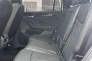 Volkswagen Tayron R-Line Platinum