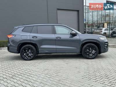 Volkswagen Tayron 2025 R-Line Platinum