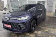 Volkswagen Tayron R-Line Platinum