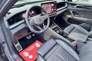 Volkswagen Tayron R-Line Platinum