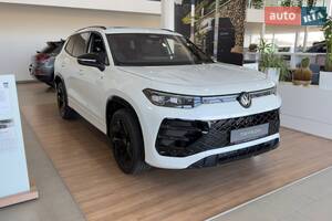 Volkswagen Tayron R-Line Platinum