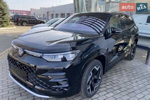 Volkswagen Tayron R-Line Platinum