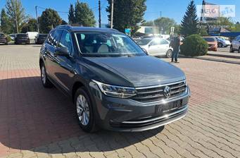 Volkswagen Tiguan 2024 Life