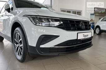 Volkswagen Tiguan 2024 Life