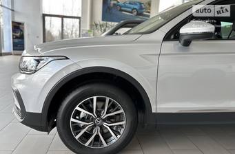 Volkswagen Tiguan 2023 Life