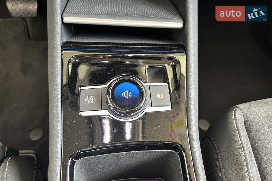 Volkswagen Tiguan - фото 18