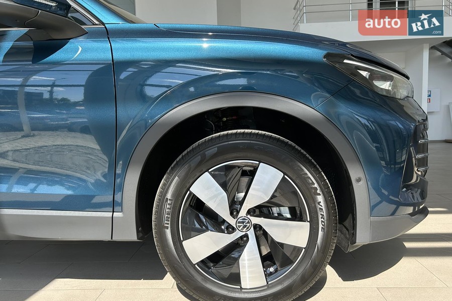 Volkswagen Tiguan - фото 2