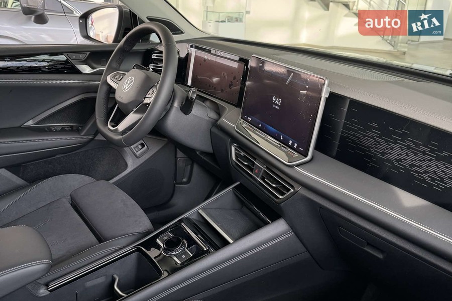 Volkswagen Tiguan - фото 11