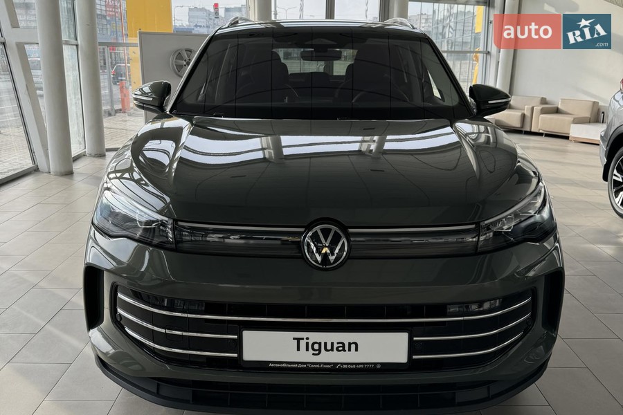 Volkswagen Tiguan - фото 2
