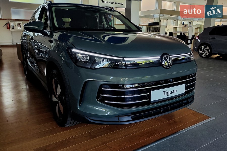 Volkswagen Tiguan - фото 12