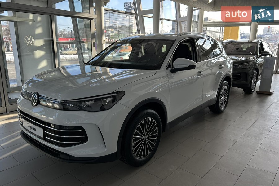 Volkswagen Tiguan - фото 6