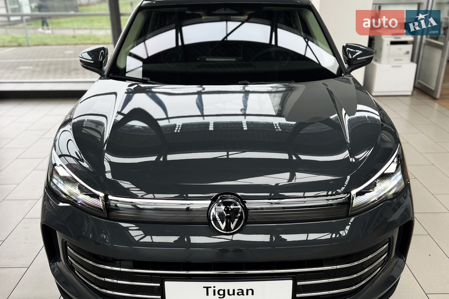 Volkswagen Tiguan - фото 2