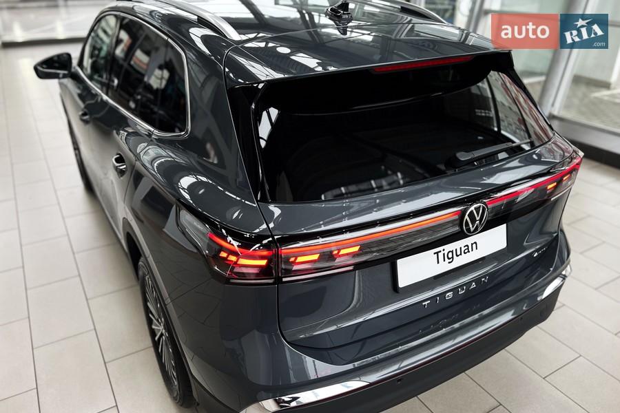 Volkswagen Tiguan - фото 9
