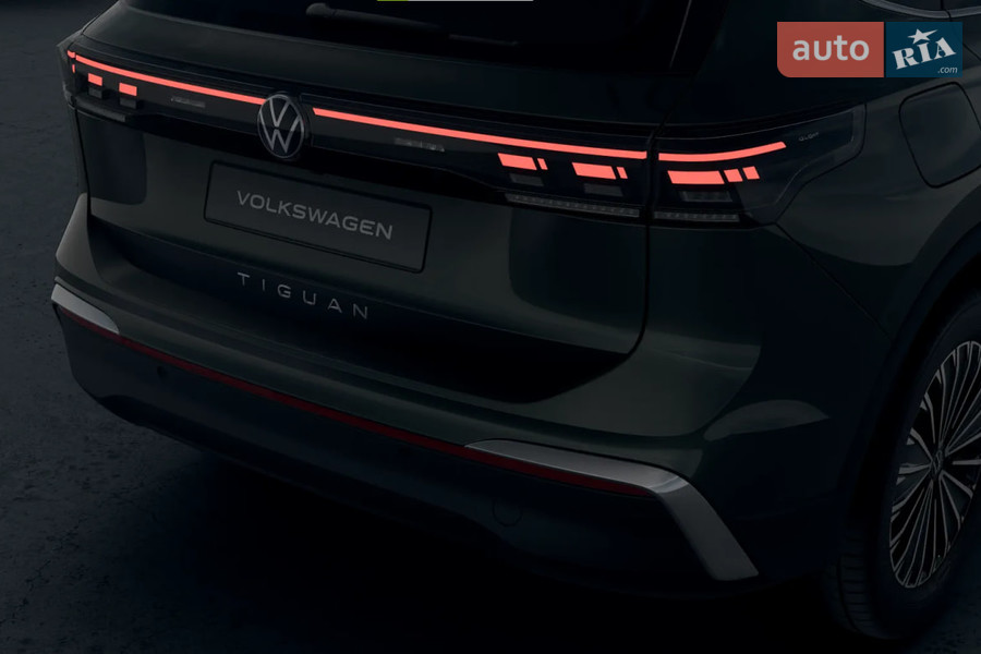 Volkswagen Tiguan - фото 6
