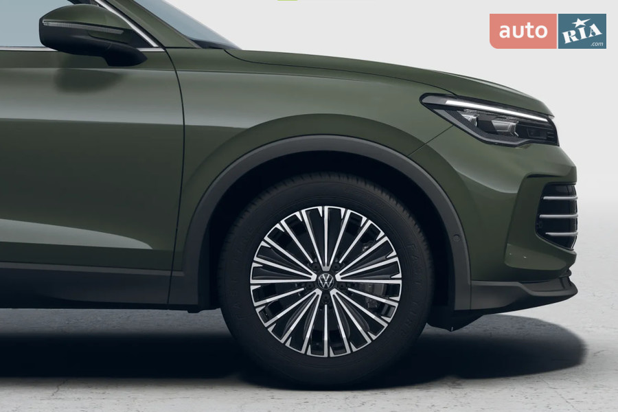 Volkswagen Tiguan - фото 4