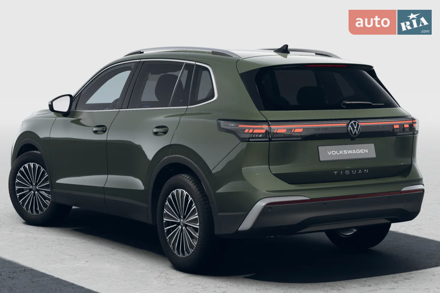 Volkswagen Tiguan - фото 3
