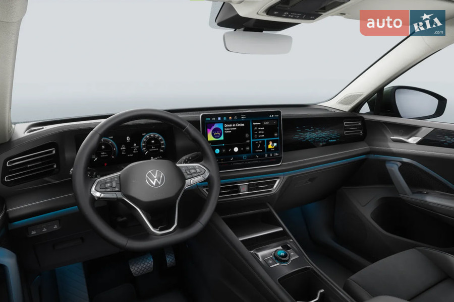 Volkswagen Tiguan - фото 8