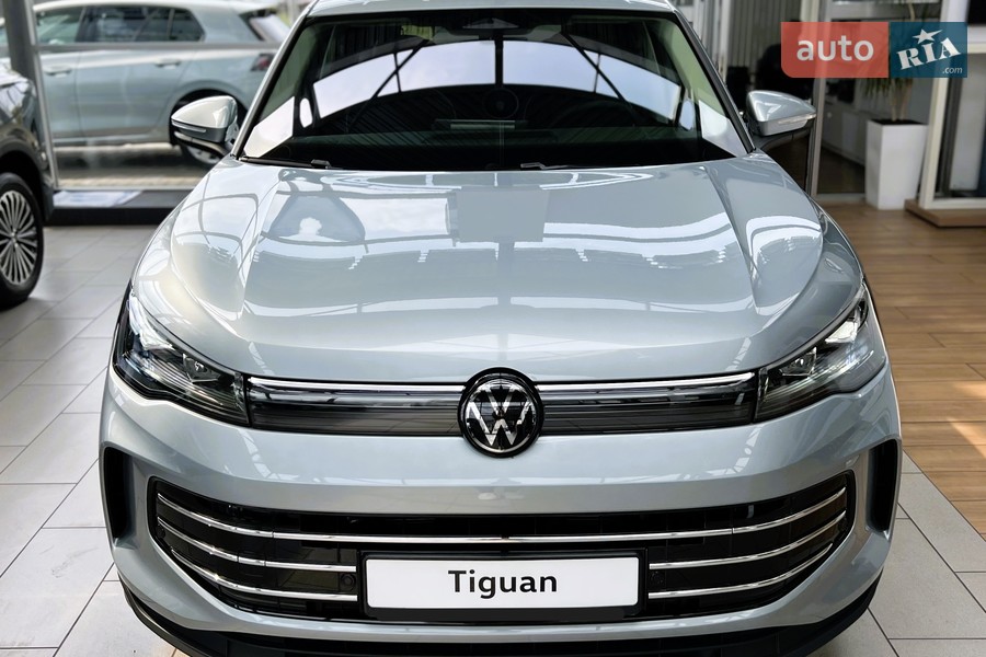 Volkswagen Tiguan - фото 2