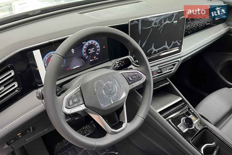 Volkswagen Tiguan - фото 16