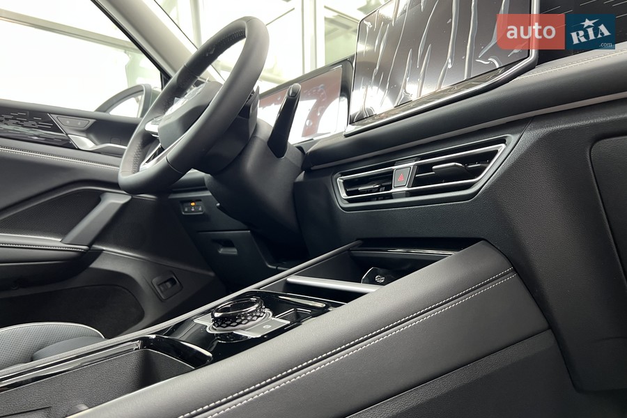 Volkswagen Tiguan - фото 18