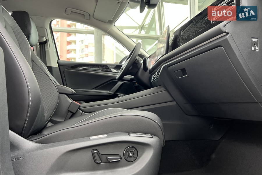 Volkswagen Tiguan - фото 19