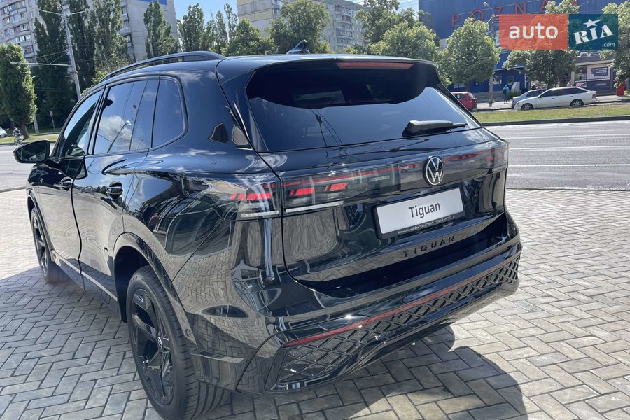 Volkswagen Tiguan - фото 9