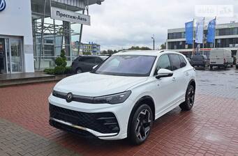 Volkswagen Tiguan 2025 R-Line+