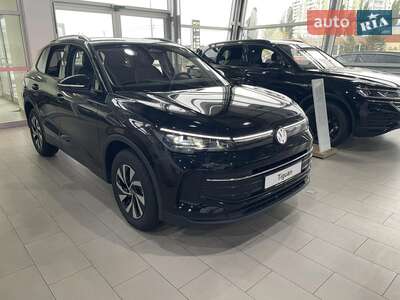 Volkswagen Tiguan 2025 Life