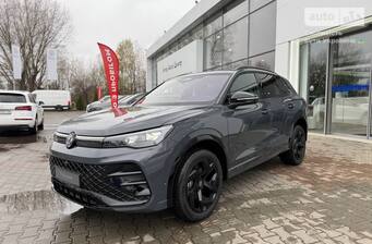 Volkswagen Tiguan 2025 R-Line+