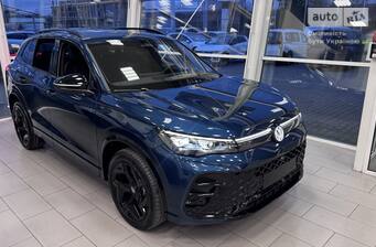 Volkswagen Tiguan 2025 R-Line+