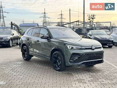 Volkswagen Tiguan 2025 R-Line+