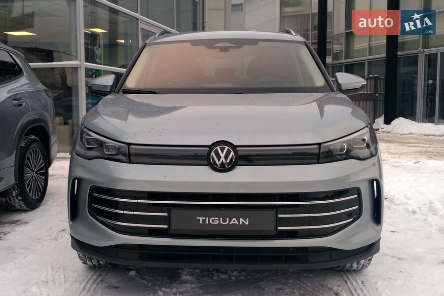 Volkswagen Tiguan - фото 4