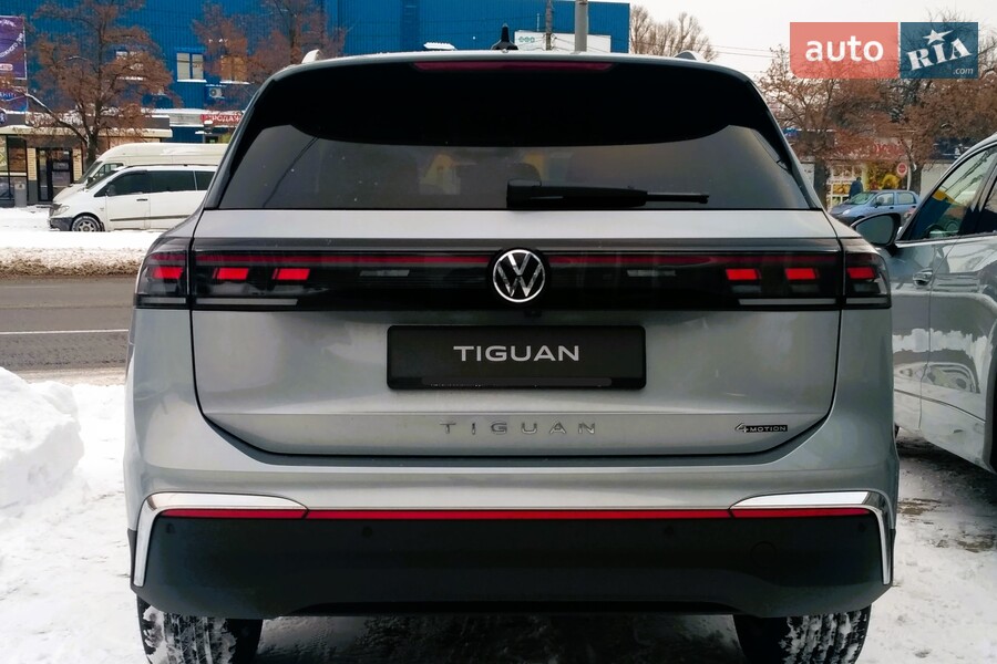 Volkswagen Tiguan - фото 7