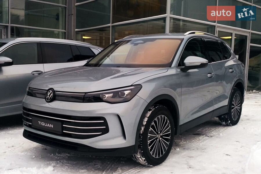 Volkswagen Tiguan - фото 3