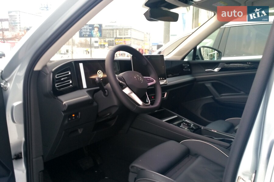 Volkswagen Tiguan - фото 15