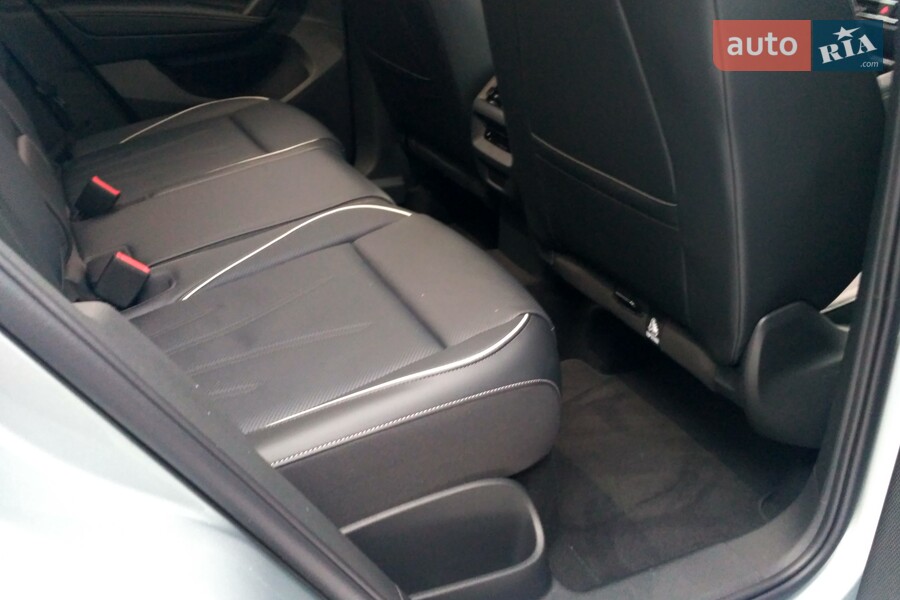 Volkswagen Tiguan - фото 24