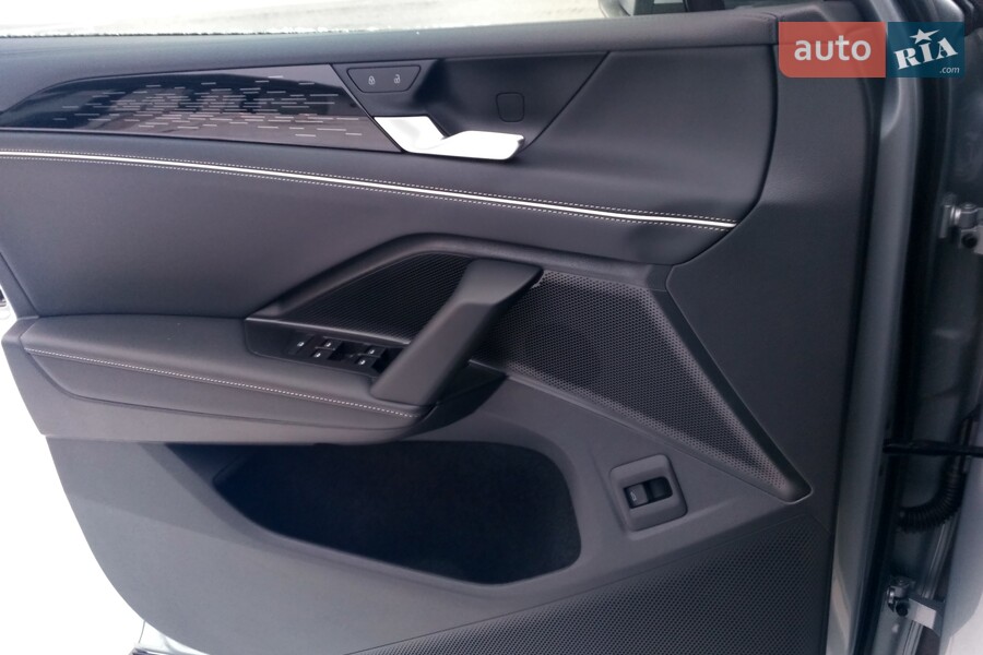 Volkswagen Tiguan - фото 26