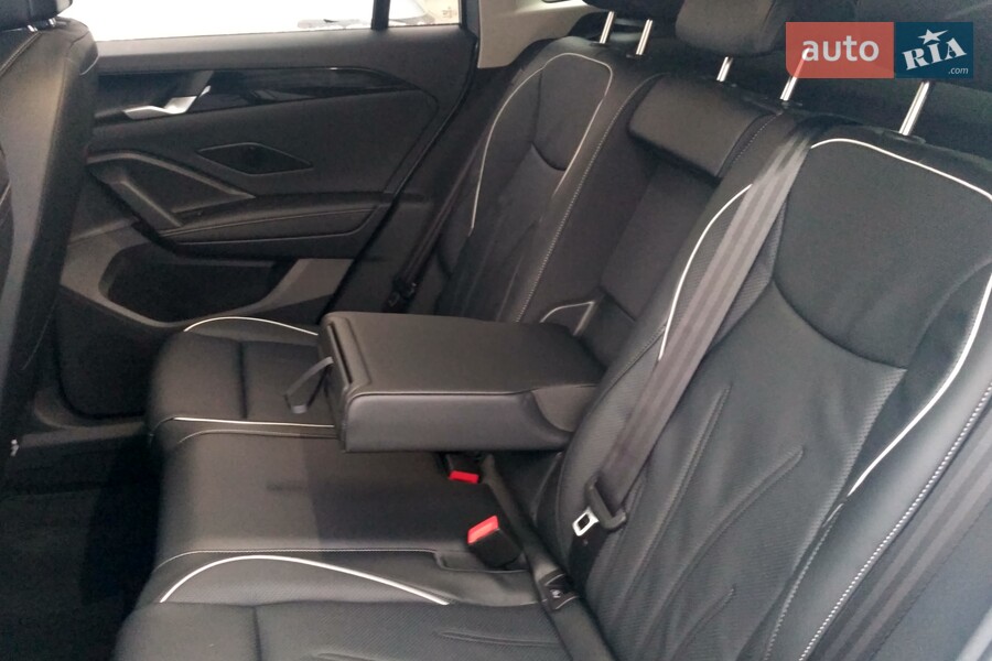 Volkswagen Tiguan - фото 33