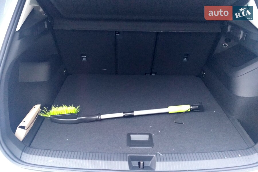 Volkswagen Tiguan - фото 14