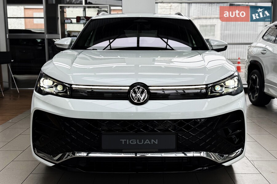 Volkswagen Tiguan - фото 3
