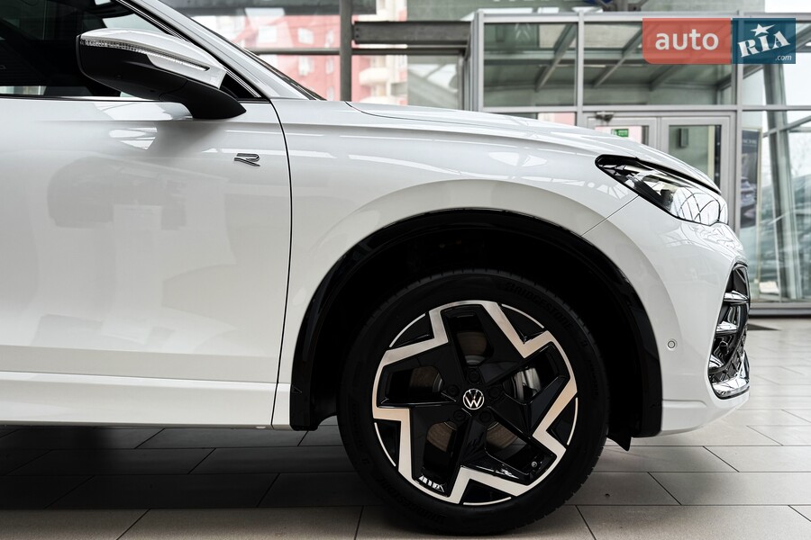 Volkswagen Tiguan - фото 10