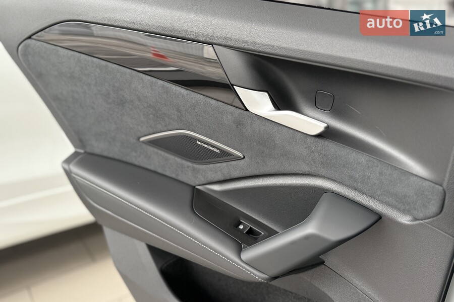 Volkswagen Tiguan - фото 23