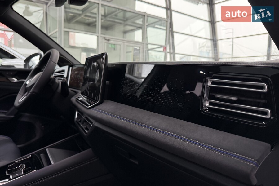 Volkswagen Tiguan - фото 26