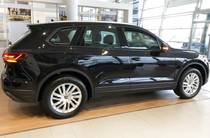 Volkswagen Touareg Base