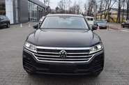 Volkswagen Touareg Base