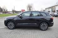 Volkswagen Touareg Base