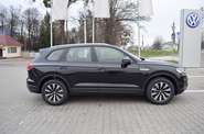 Volkswagen Touareg Base